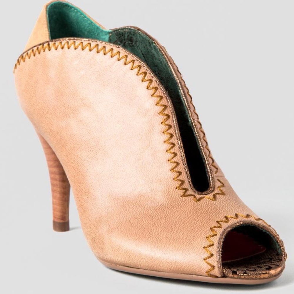 POETIC LICENSE SHOES, ALL OR NOTHING BOOTIE